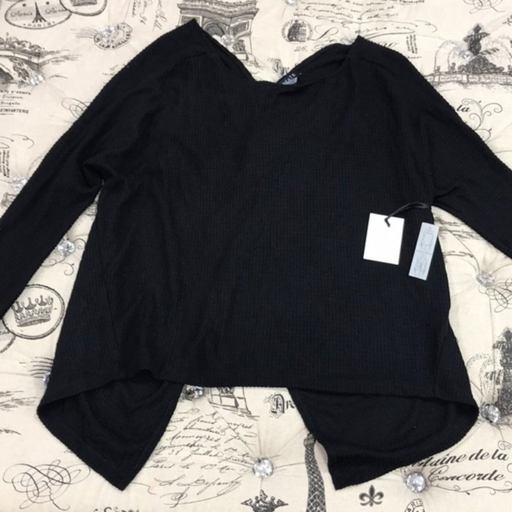 1.state Asymmetrical Open-Back Top - Picture 2 of 8